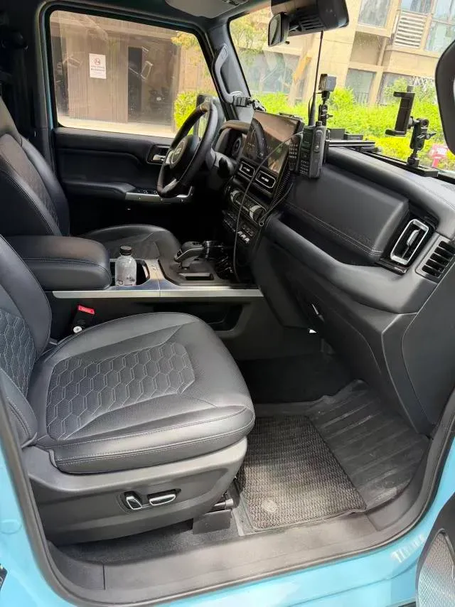 2025 212 212 T01 2.0T 252HP L4 8AT,autocango,china used car exporter,china ev exporter,chinese used car exporter,chinese used ev exporter