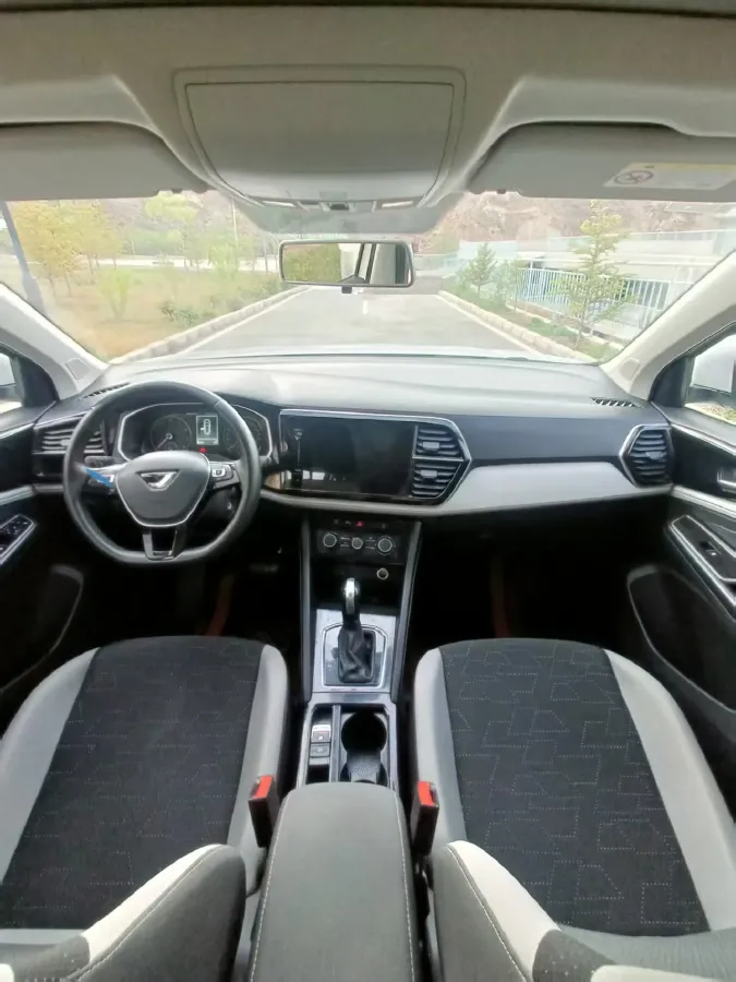 2023 Jetta VS7 1.4T 150HP L4 6AT,autocango,china used car exporter,china ev exporter,chinese used car exporter,chinese used ev exporter