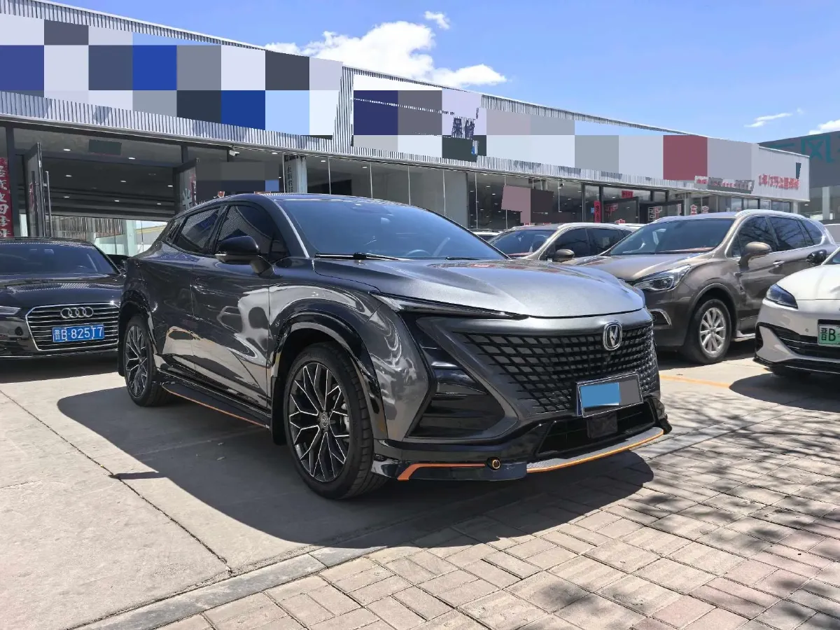 2022 ChangAn UNI-T 1.5T 188HP L4 7DCT,autocango,china used car exporter,china ev exporter,chinese used car exporter,chinese used ev exporter