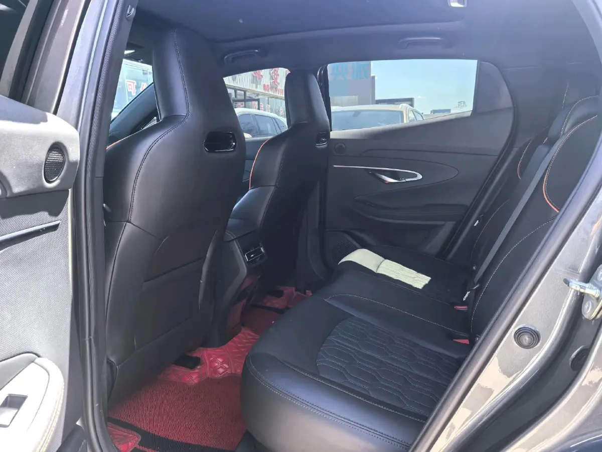 2022 ChangAn UNI-T 1.5T 188HP L4 7DCT,autocango,china used car exporter,china ev exporter,chinese used car exporter,chinese used ev exporter