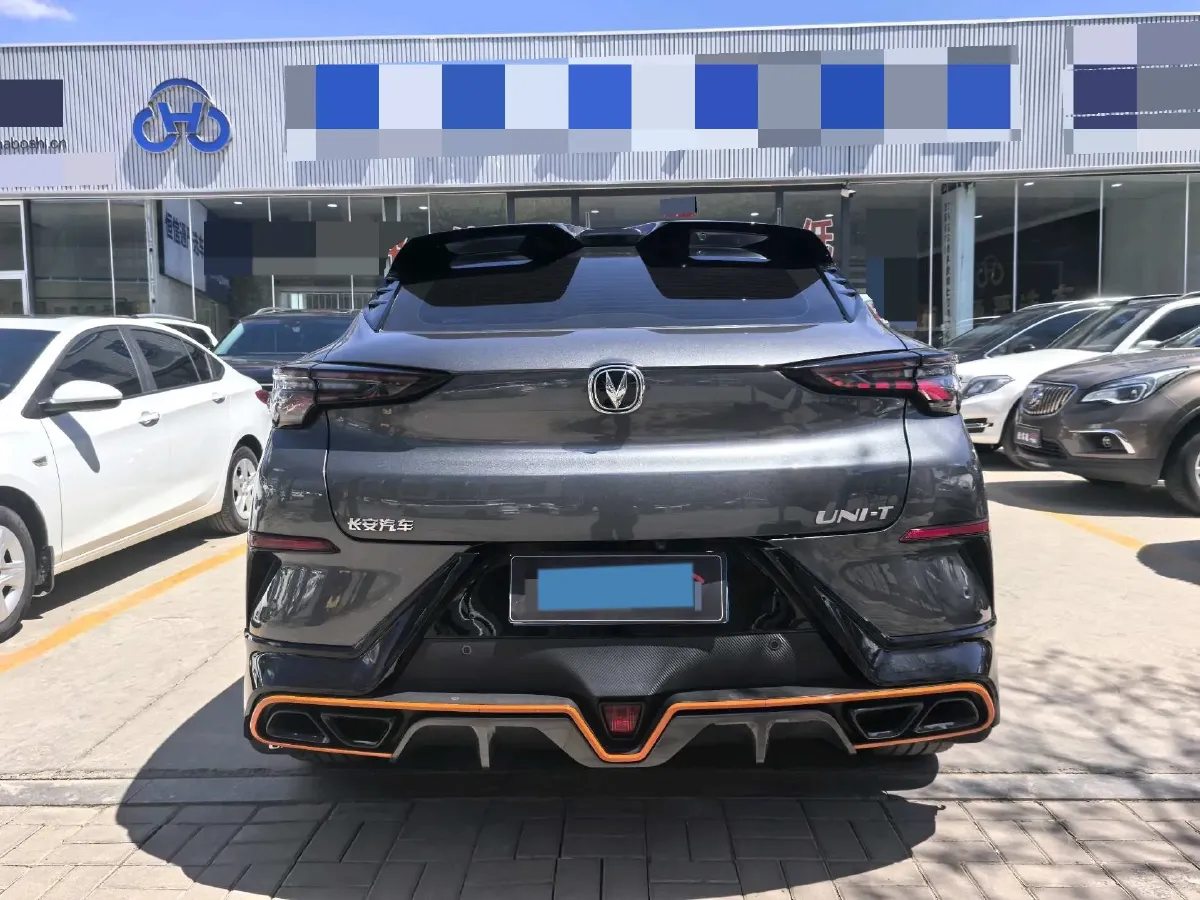 2022 ChangAn UNI-T 1.5T 188HP L4 7DCT,autocango,china used car exporter,china ev exporter,chinese used car exporter,chinese used ev exporter