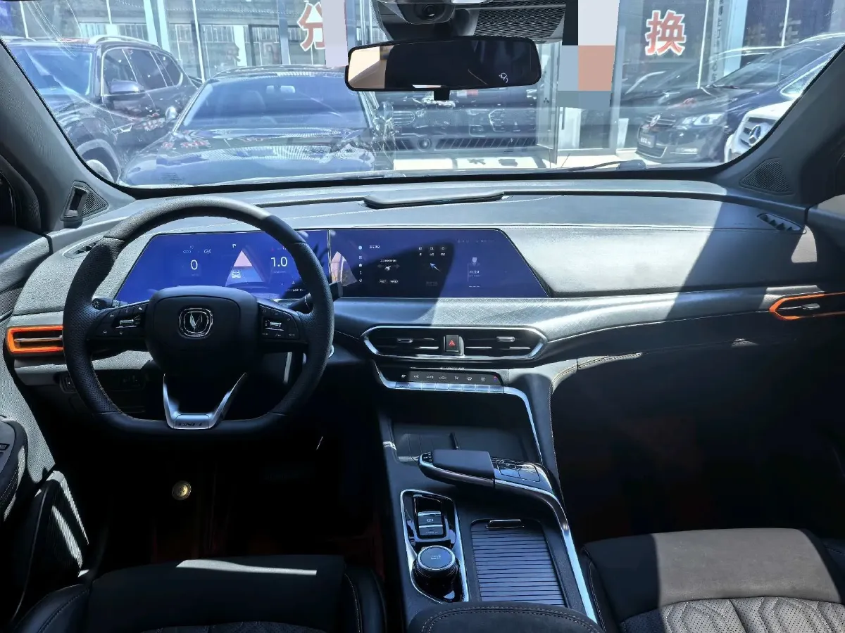 2022 ChangAn UNI-T 1.5T 188HP L4 7DCT,autocango,china used car exporter,china ev exporter,chinese used car exporter,chinese used ev exporter