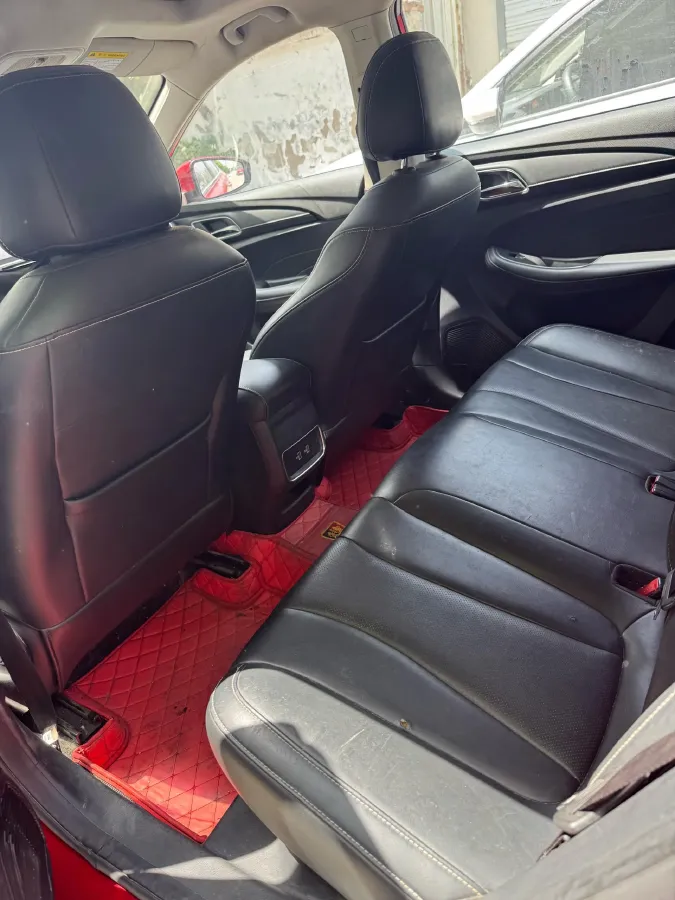 2020 Roewe i5 1.5L 120HP L4 CVT,autocango,china used car exporter,china ev exporter,chinese used car exporter,chinese used ev exporter