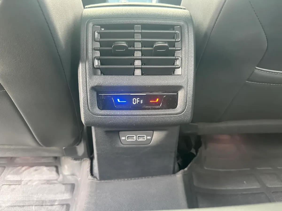 2023 Volkswagen Golf 1.4T 150HP L4 7DCT,autocango,china used car exporter,china ev exporter,chinese used car exporter,chinese used ev exporter