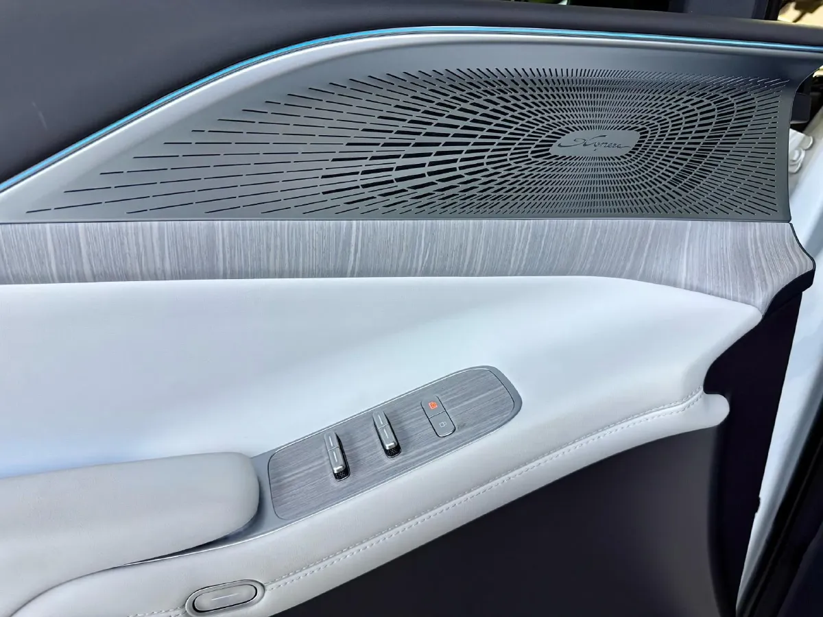 2026 Xpeng X9 REEV 150HP REEV,autocango,china used car exporter,china ev exporter,chinese used car exporter,chinese used ev exporter