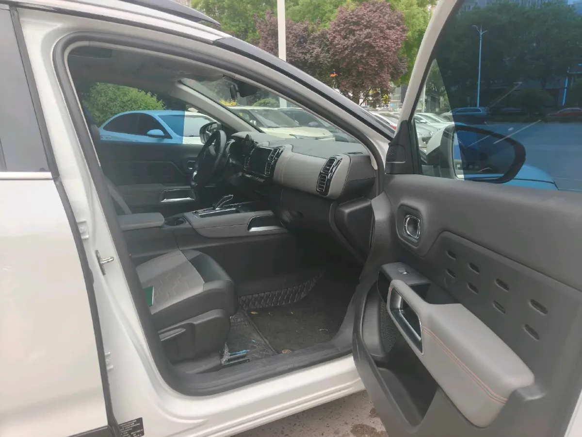 2021 Citroen C5 Aircross 1.6T 170HP L4 8AT,autocango,china used car exporter,china ev exporter,chinese used car exporter,chinese used ev exporter