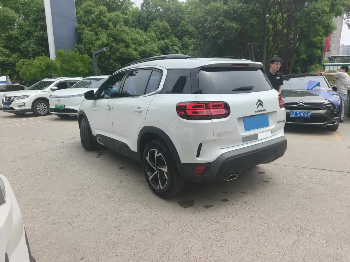 2021 Citroen C5 Aircross 1.6T 170HP L4 8AT,autocango,china used car exporter,china ev exporter,chinese used car exporter,chinese used ev exporter