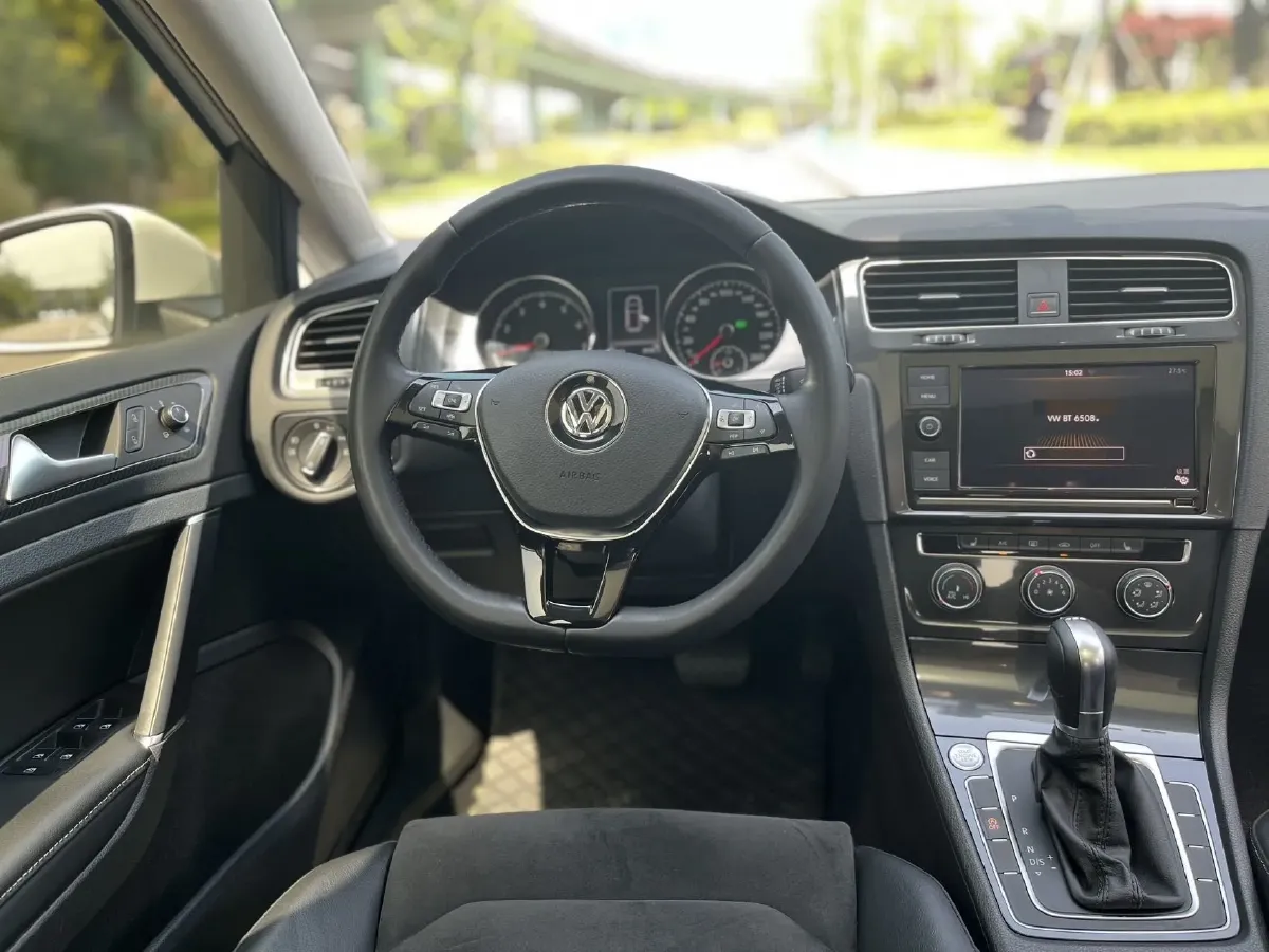 2019 Volkswagen Golf 1.4T 150HP L4 7DCT,autocango,china used car exporter,china ev exporter,chinese used car exporter,chinese used ev exporter