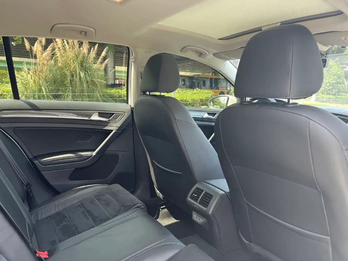 2019 Volkswagen Golf 1.4T 150HP L4 7DCT,autocango,china used car exporter,china ev exporter,chinese used car exporter,chinese used ev exporter