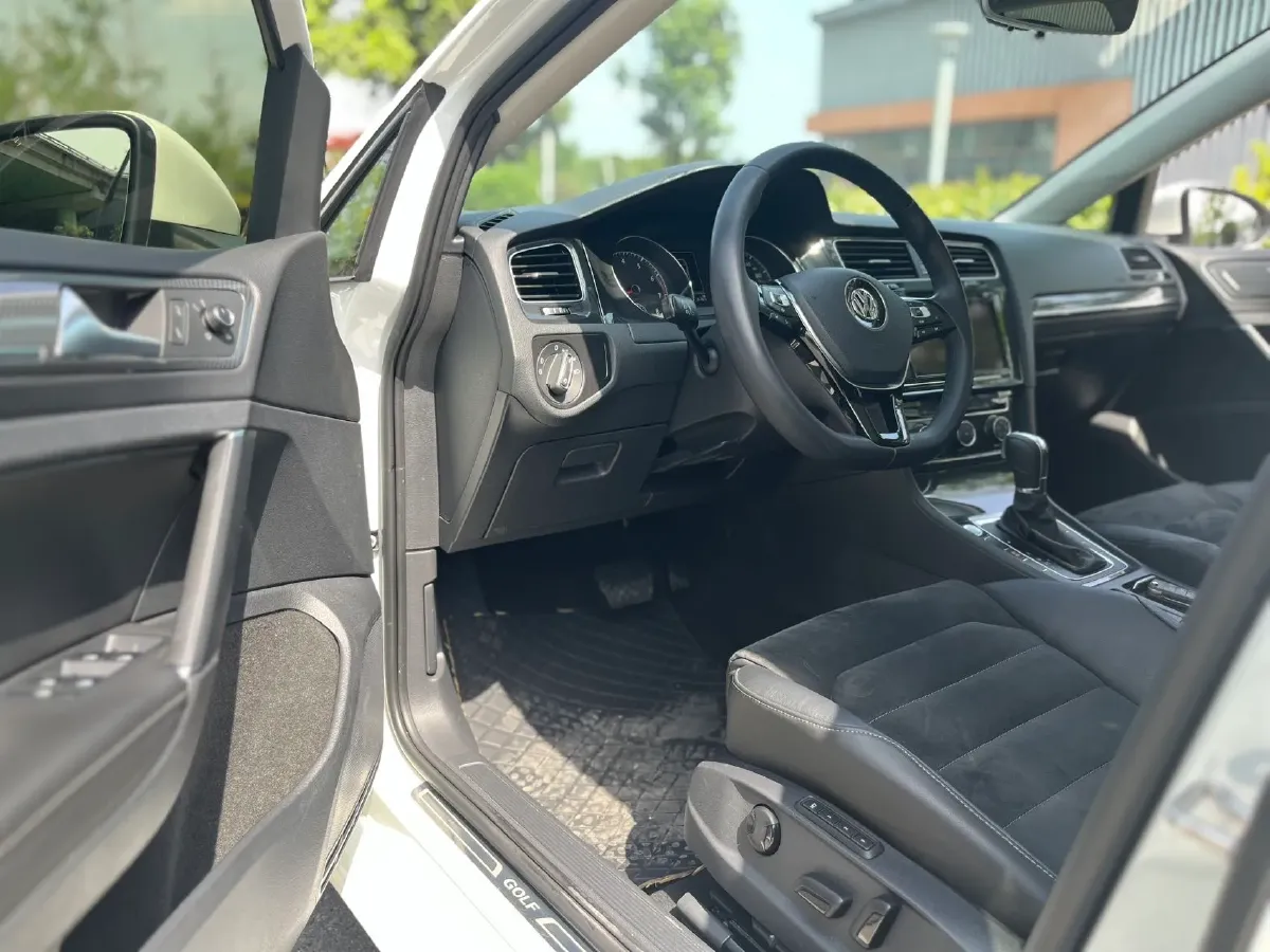 2019 Volkswagen Golf 1.4T 150HP L4 7DCT,autocango,china used car exporter,china ev exporter,chinese used car exporter,chinese used ev exporter