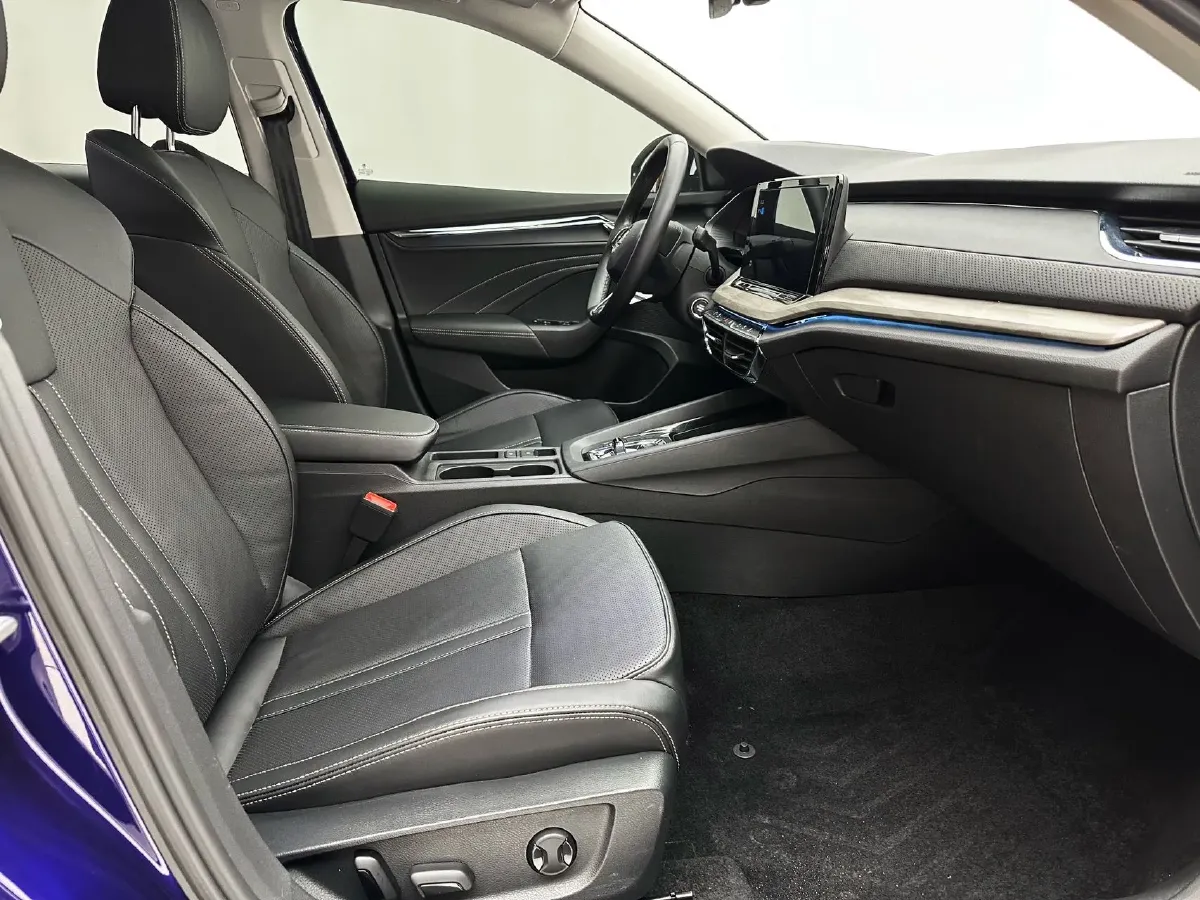 2021 Skoda Octavia 1.4T 150HP L4 7DCT,autocango,china used car exporter,china ev exporter,chinese used car exporter,chinese used ev exporter