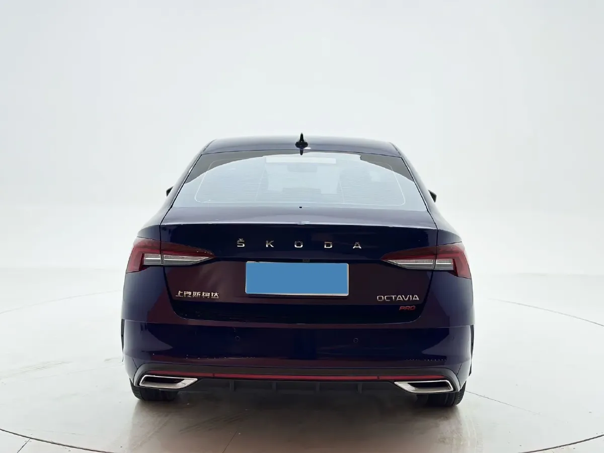 2021 Skoda Octavia 1.4T 150HP L4 7DCT,autocango,china used car exporter,china ev exporter,chinese used car exporter,chinese used ev exporter