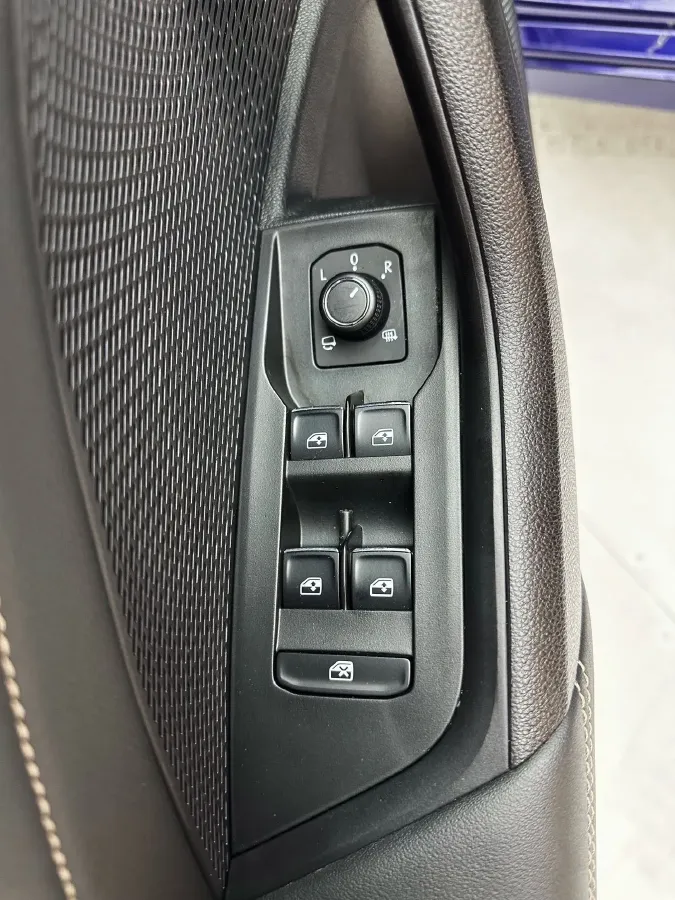 2021 Skoda Octavia 1.4T 150HP L4 7DCT,autocango,china used car exporter,china ev exporter,chinese used car exporter,chinese used ev exporter