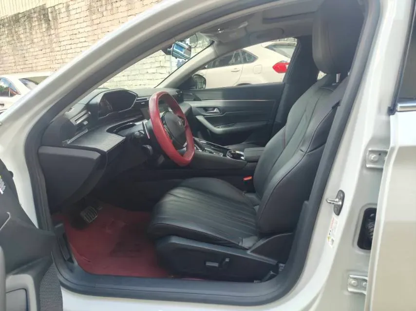 2022 Peugeot 508 1.6T 170HP L4 6AT,autocango,china used car exporter,china ev exporter,chinese used car exporter,chinese used ev exporter
