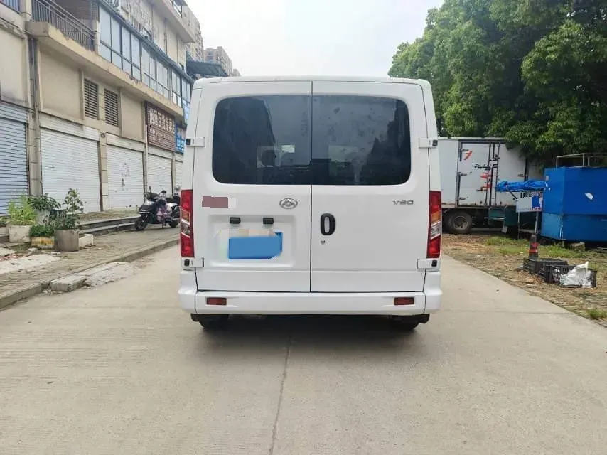2021 MAXUS XinTu V80 2.0T 139HP L4 6MT,autocango,china used car exporter,china ev exporter,chinese used car exporter,chinese used ev exporter