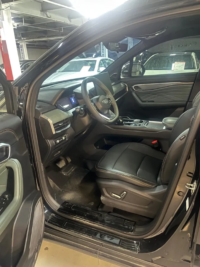 2024 Geely Okavango L 2.0T 218HP L4 7DCT,autocango,china used car exporter,china ev exporter,chinese used car exporter,chinese used ev exporter