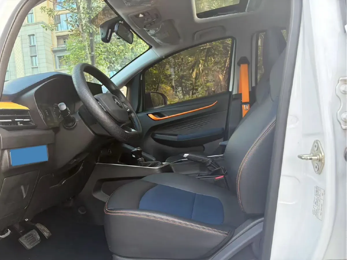 2022 Livan X3 PRO 1.5L 113HP L4 CVT,autocango,china used car exporter,china ev exporter,chinese used car exporter,chinese used ev exporter