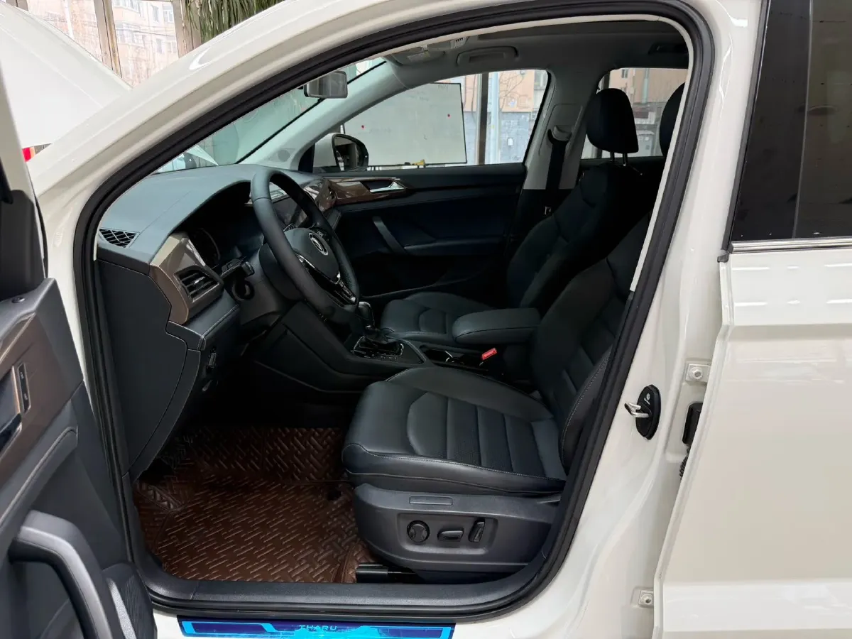 2021 Volkswagen Tharu 1.4T 150HP L4 7DCT,autocango,china used car exporter,china ev exporter,chinese used car exporter,chinese used ev exporter