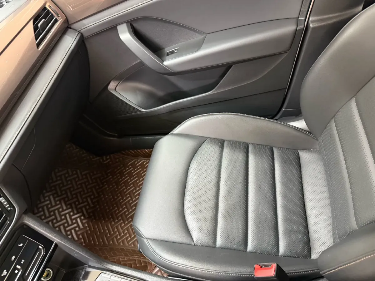 2021 Volkswagen Tharu 1.4T 150HP L4 7DCT,autocango,china used car exporter,china ev exporter,chinese used car exporter,chinese used ev exporter