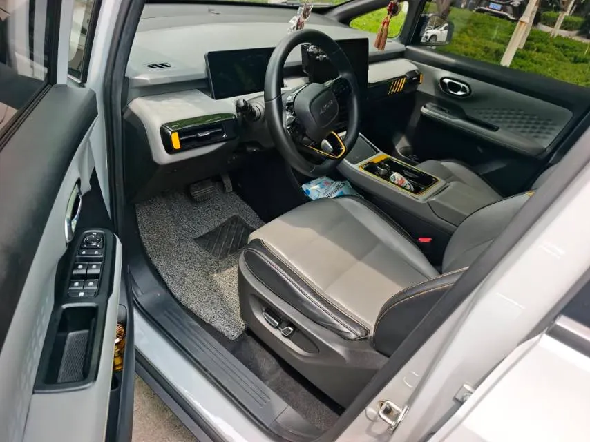 2022 Geely Okavango 1.8T 184HP L4 7DCT,autocango,china used car exporter,china ev exporter,chinese used car exporter,chinese used ev exporter