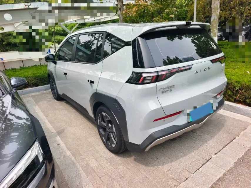 2022 Geely Okavango 1.8T 184HP L4 7DCT,autocango,china used car exporter,china ev exporter,chinese used car exporter,chinese used ev exporter