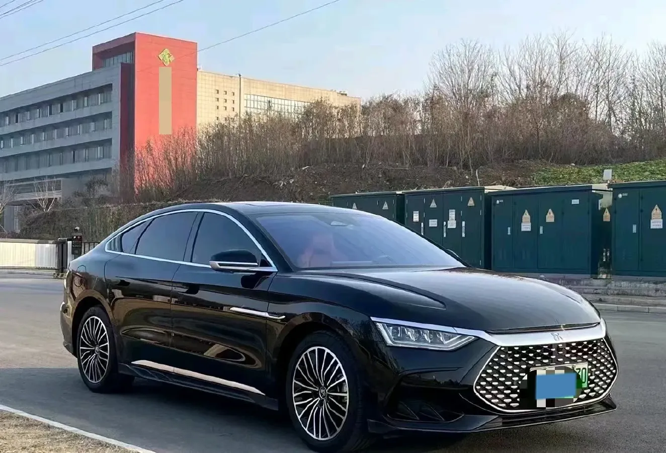 2022 Volkswagen Tiguan L 2.0T 186HP L4 7DCT,autocango,china used car exporter,china ev exporter,chinese used car exporter,chinese used ev exporter