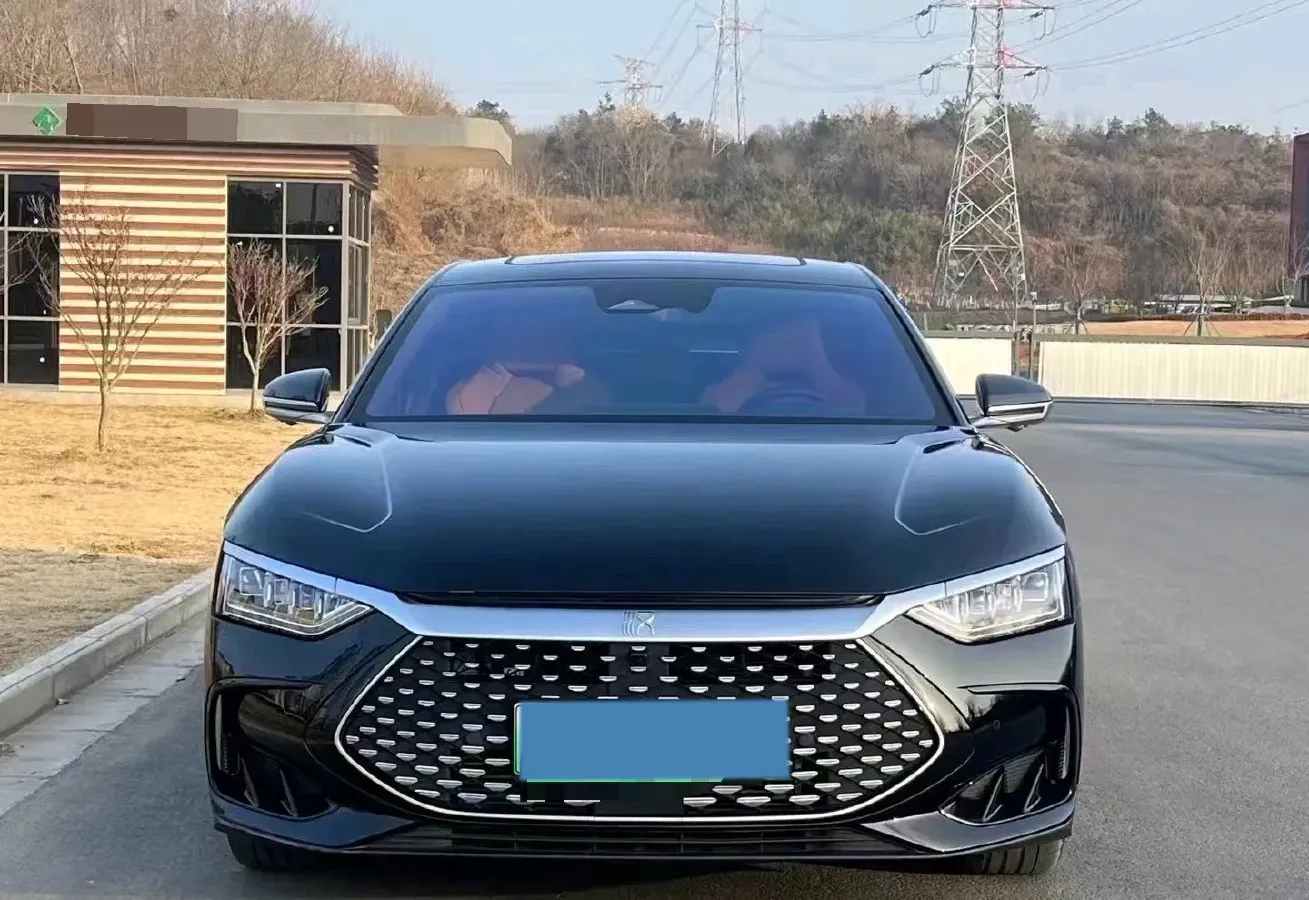 2022 Volkswagen Tiguan L 2.0T 186HP L4 7DCT,autocango,china used car exporter,china ev exporter,chinese used car exporter,chinese used ev exporter