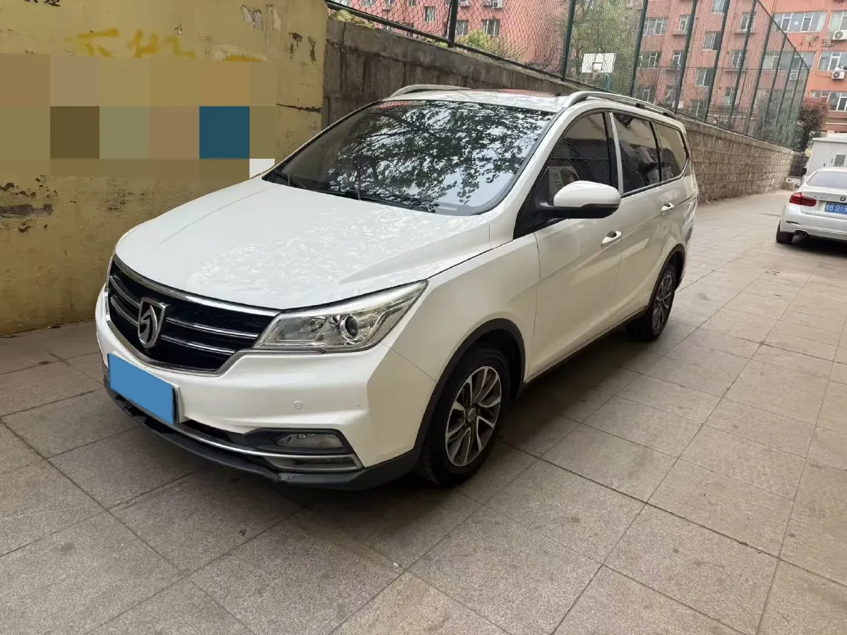 2019 BaoJun 730 1.5T 147HP L4 CVT,autocango,china used car exporter,china ev exporter,chinese used car exporter,chinese used ev exporter