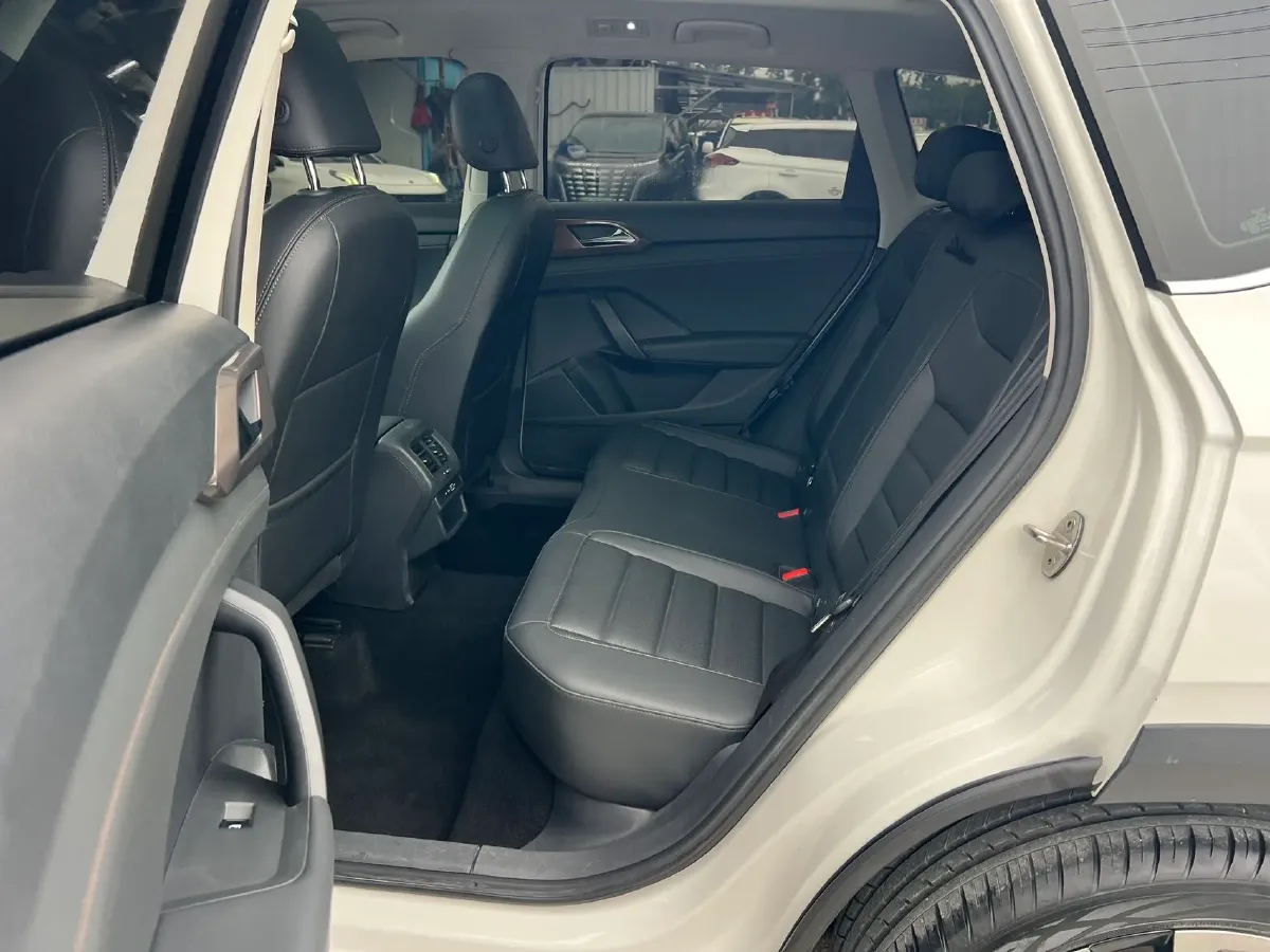 2021 Volkswagen Tharu 1.4T 150HP L4 7DCT,autocango,china used car exporter,china ev exporter,chinese used car exporter,chinese used ev exporter