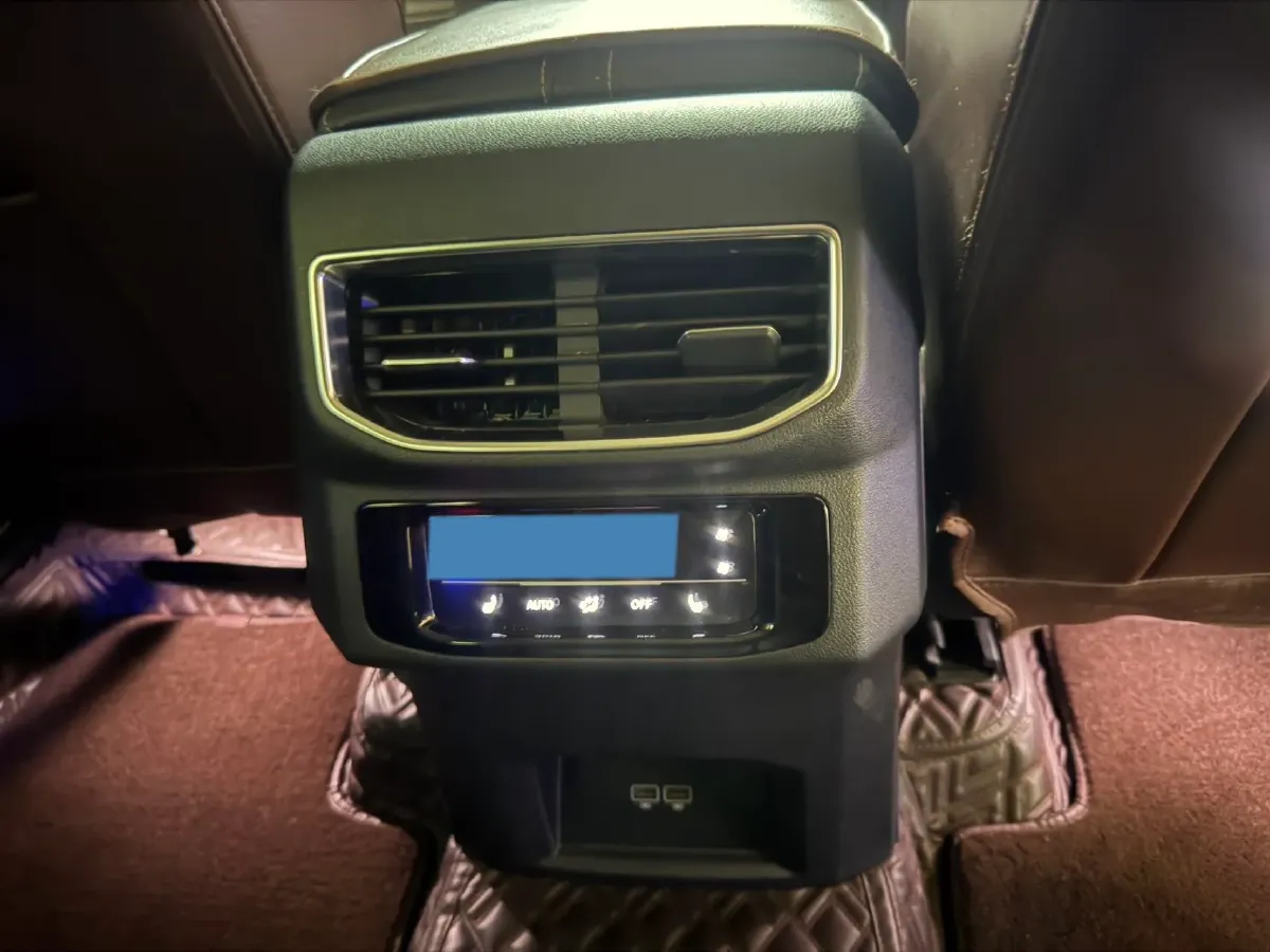 2021 Volkswagen Talagon 2.0T 220HP L4 7DCT,autocango,china used car exporter,china ev exporter,chinese used car exporter,chinese used ev exporter