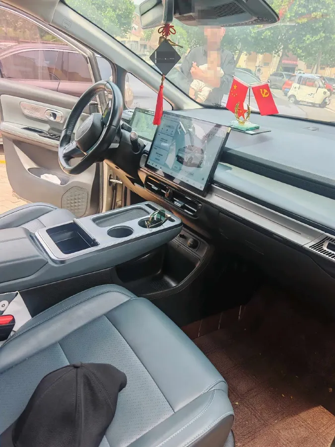 2022 Geely Okavango 1.8T 184HP L4 7DCT,autocango,china used car exporter,china ev exporter,chinese used car exporter,chinese used ev exporter