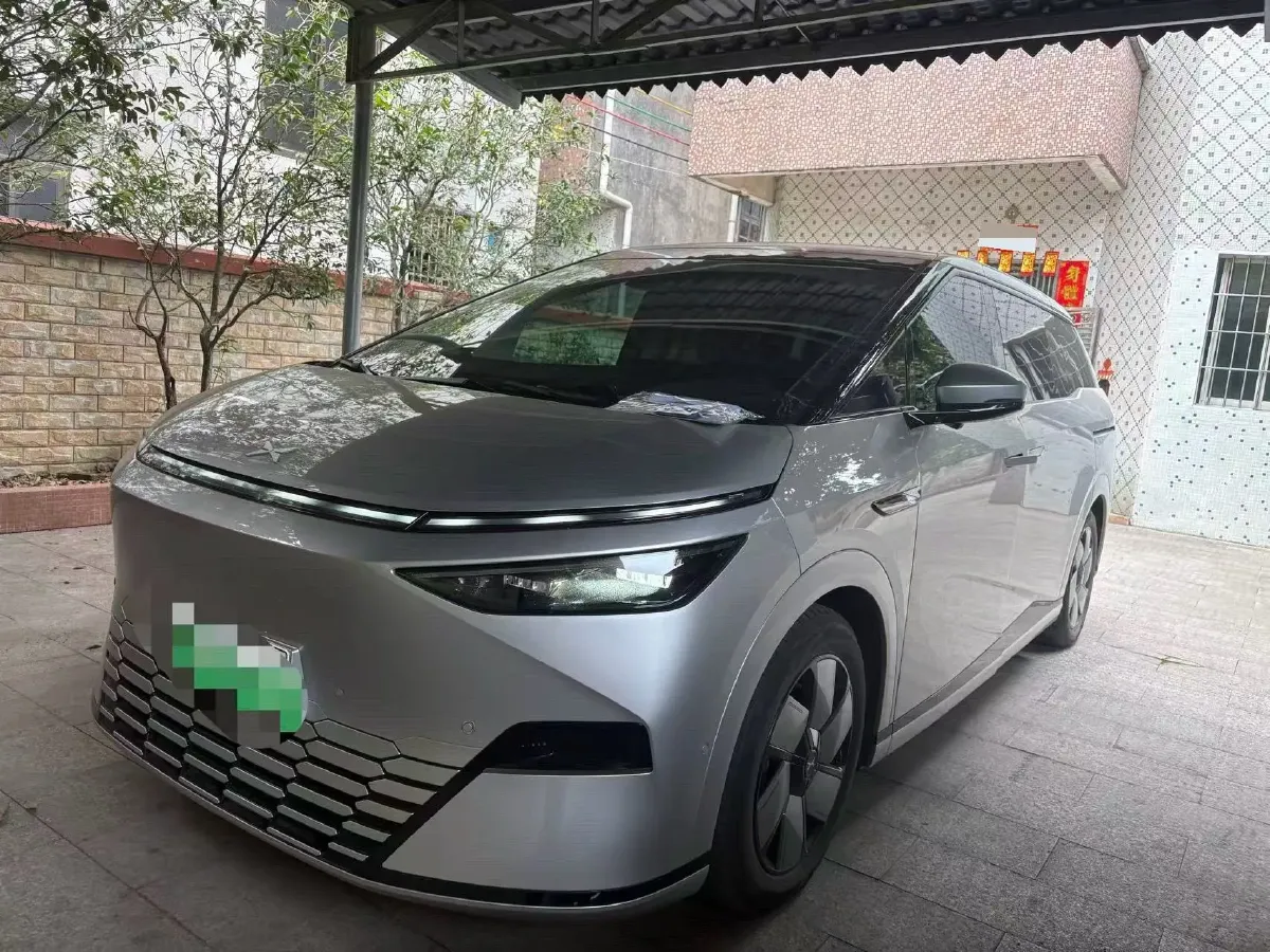 2024 Xpeng X9 BEV 101.5KWH,autocango,china used car exporter,china ev exporter,chinese used car exporter,chinese used ev exporter
