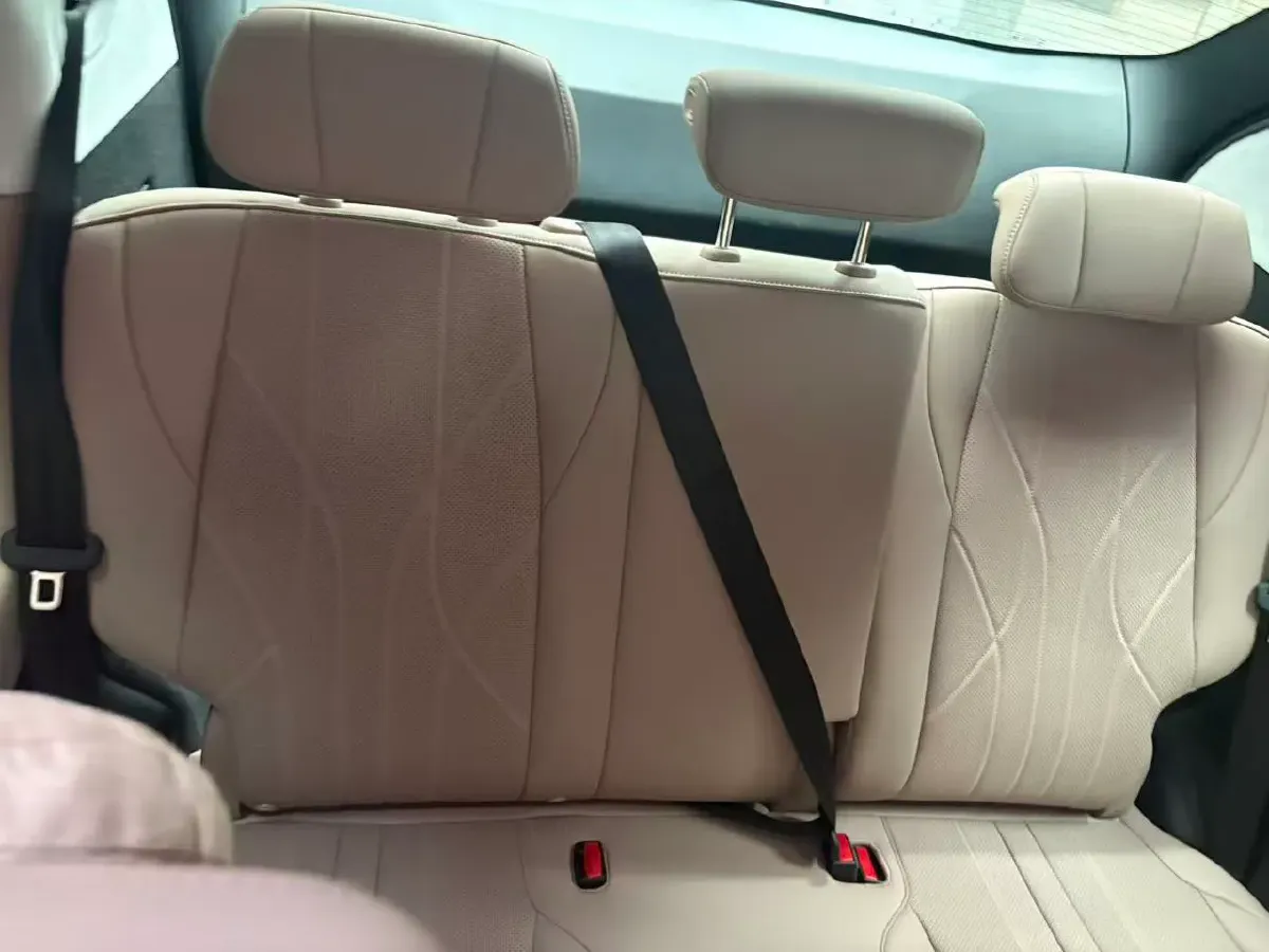 2024 Xpeng X9 BEV 101.5KWH,autocango,china used car exporter,china ev exporter,chinese used car exporter,chinese used ev exporter