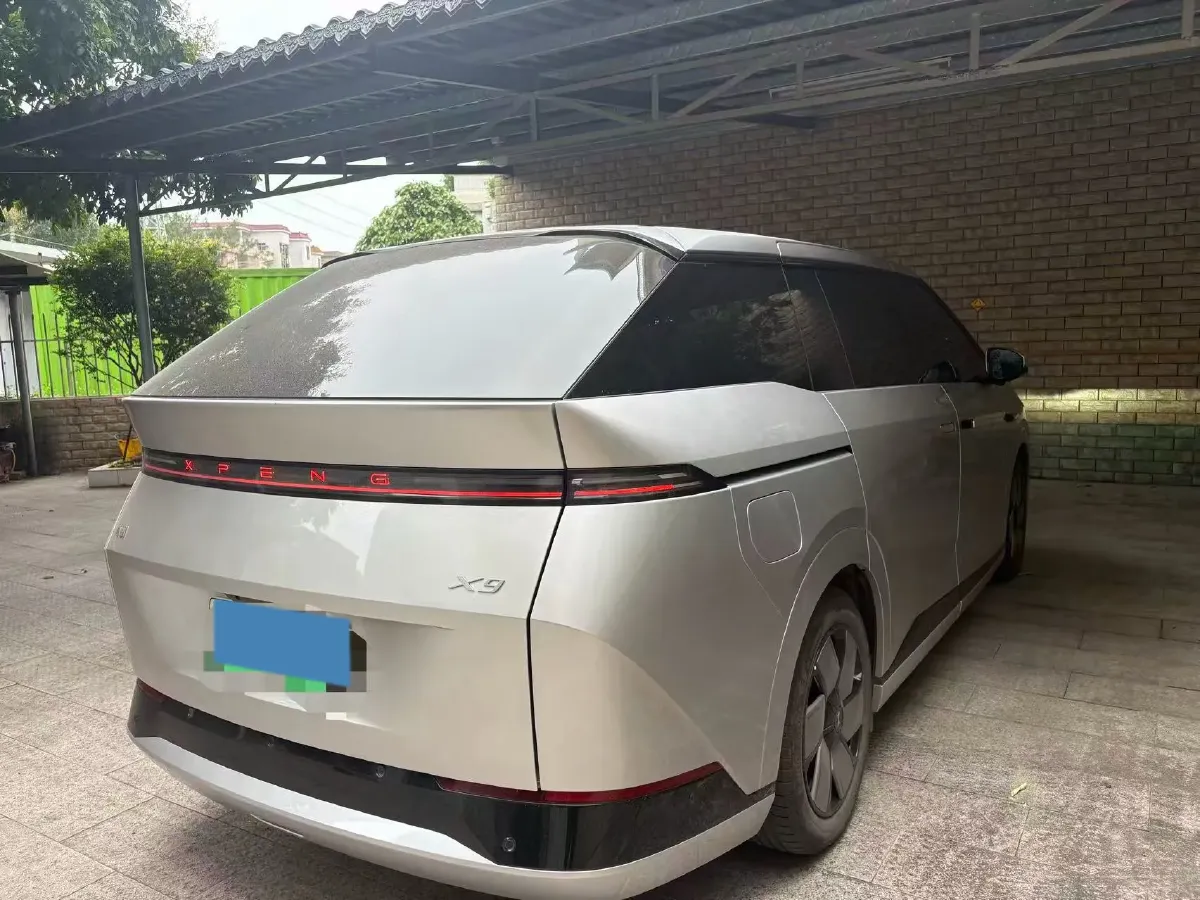 2024 Xpeng X9 BEV 101.5KWH,autocango,china used car exporter,china ev exporter,chinese used car exporter,chinese used ev exporter