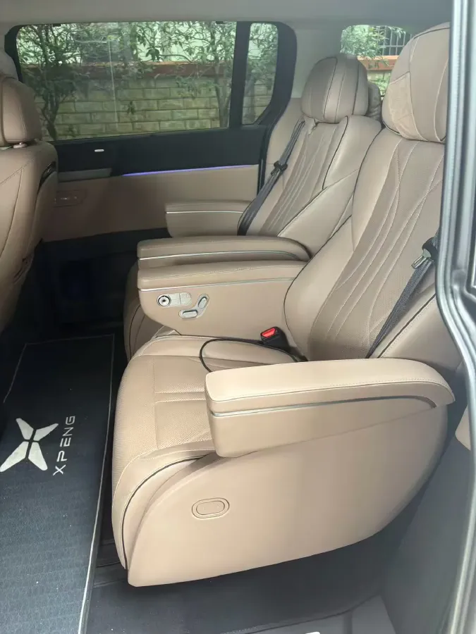 2024 Xpeng X9 BEV 101.5KWH,autocango,china used car exporter,china ev exporter,chinese used car exporter,chinese used ev exporter