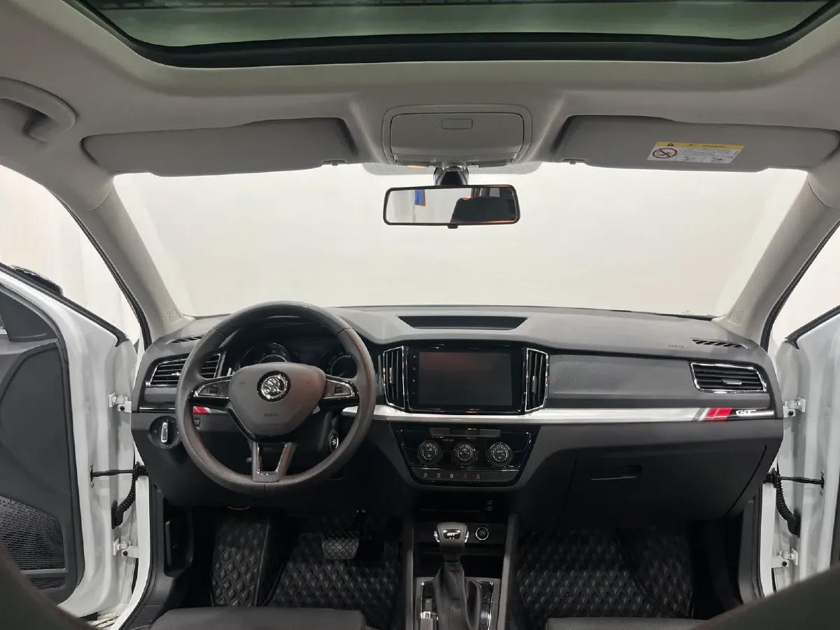 2023 Skoda Kamiq 1.5L 112HP L4 6AT,autocango,china used car exporter,china ev exporter,chinese used car exporter,chinese used ev exporter