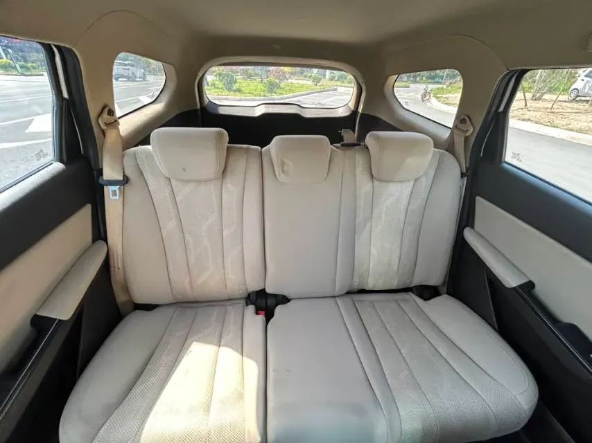 2019 BaoJun 510 1.5L 99HP L4 6MT,autocango,china used car exporter,china ev exporter,chinese used car exporter,chinese used ev exporter