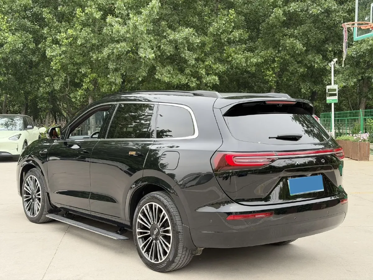 2024 AITO AITO M7 1.5T 152HP L4 REEV 42KWH,autocango,china used car exporter,china ev exporter,chinese used car exporter,chinese used ev exporter