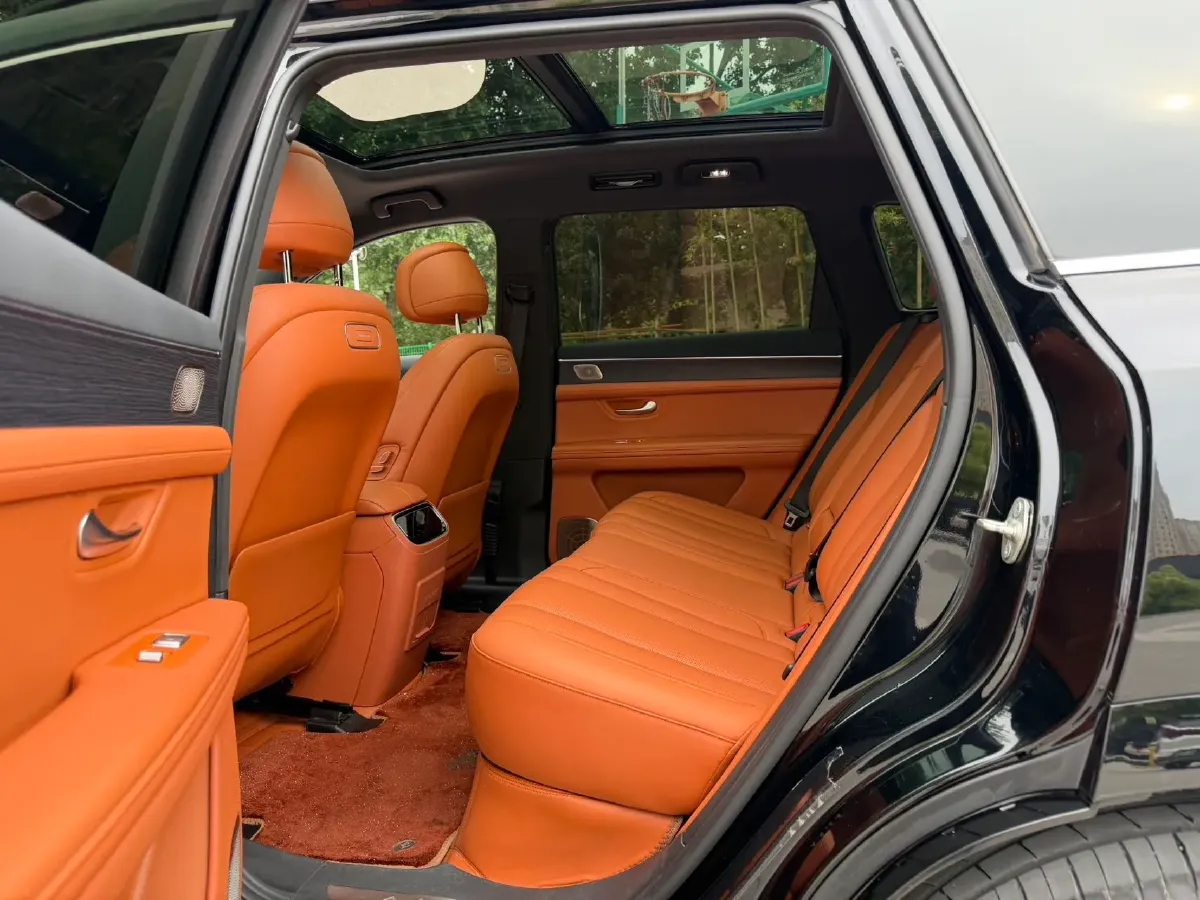 2024 AITO AITO M7 1.5T 152HP L4 REEV 42KWH,autocango,china used car exporter,china ev exporter,chinese used car exporter,chinese used ev exporter