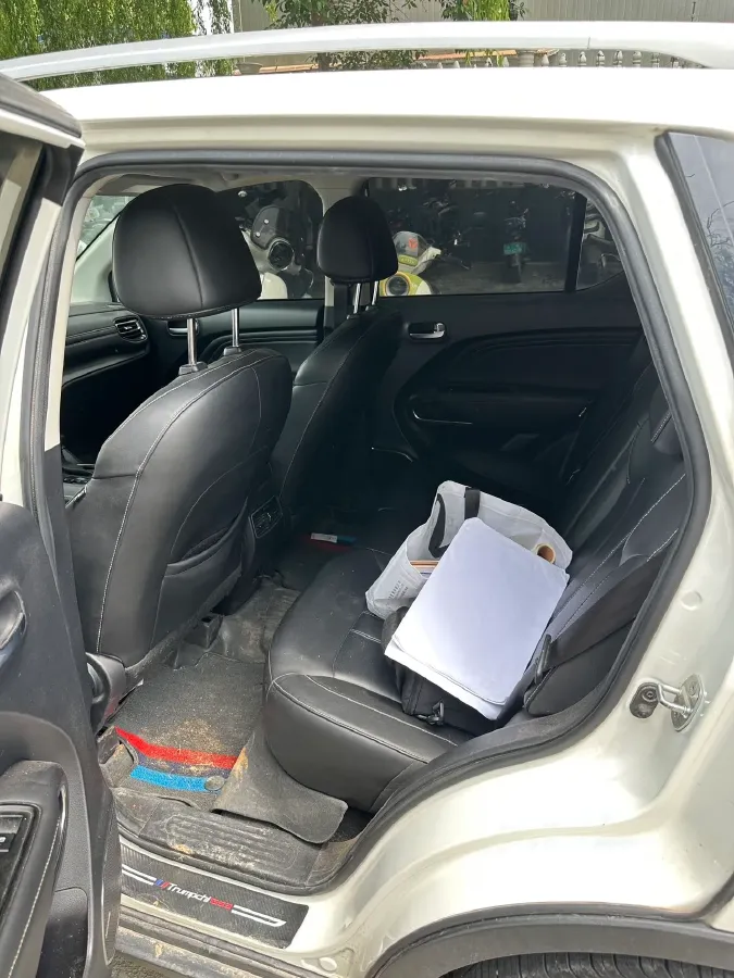 2021 GAC Trumpchi GS3 1.5T 169HP L4 6AT,autocango,china used car exporter,china ev exporter,chinese used car exporter,chinese used ev exporter