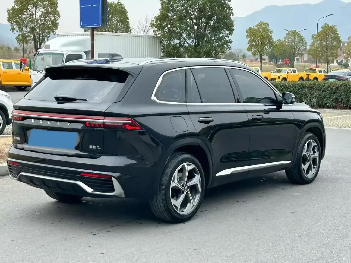 2021 Geely Monjaro 2.0T 218HP L4 7DCT,autocango,china used car exporter,china ev exporter,chinese used car exporter,chinese used ev exporter