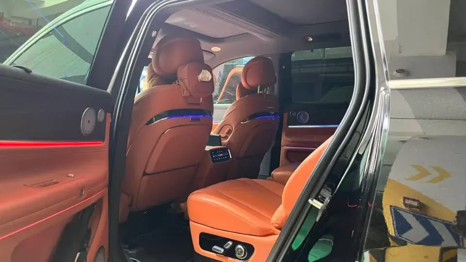 2024 AITO AITO M9 1.5T 152HP L4 REEV 42KWH,autocango,china used car exporter,china ev exporter,chinese used car exporter,chinese used ev exporter