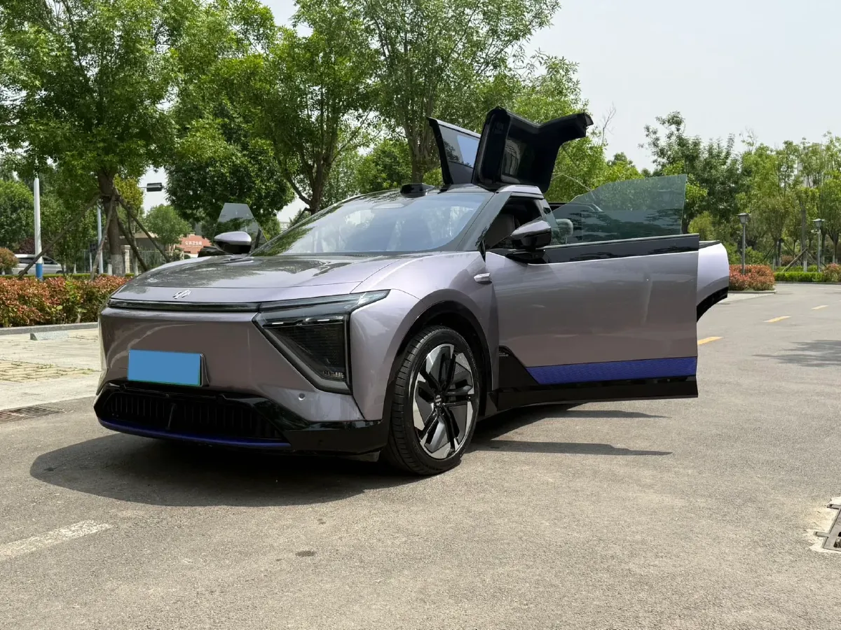 2023 HiPhi Y BEV 76.6KWH,autocango,china used car exporter,china ev exporter,chinese used car exporter,chinese used ev exporter