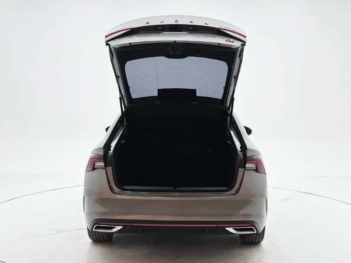 2022 Skoda Octavia 1.4T 150HP L4 7DCT,autocango,china used car exporter,china ev exporter,chinese used car exporter,chinese used ev exporter