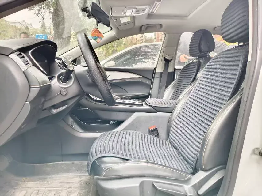 2020 Roewe i6 MAX 1.5T 169HP L4 AMT PHEV,autocango,china used car exporter,china ev exporter,chinese used car exporter,chinese used ev exporter