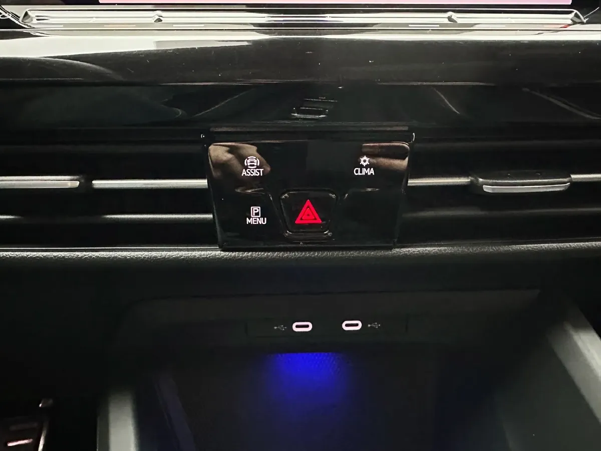 2021 Volkswagen Golf 1.4T 150HP L4 7DCT,autocango,china used car exporter,china ev exporter,chinese used car exporter,chinese used ev exporter