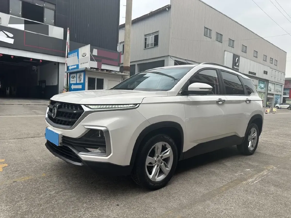 2018 BaoJun 530 1.5T 150HP L4 6MT,autocango,china used car exporter,china ev exporter,chinese used car exporter,chinese used ev exporter