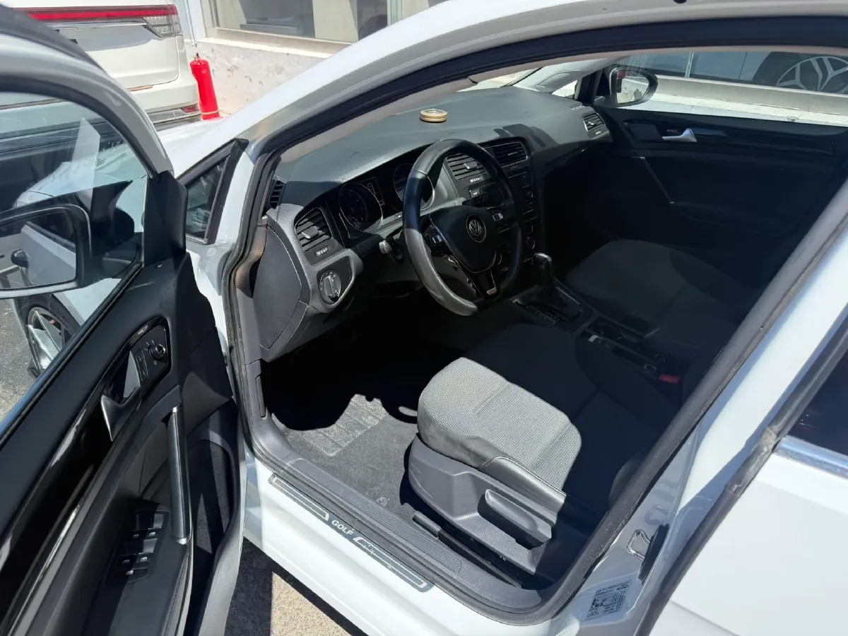 2018 Volkswagen Golf 1.4T 131HP L4 7DCT,autocango,china used car exporter,china ev exporter,chinese used car exporter,chinese used ev exporter