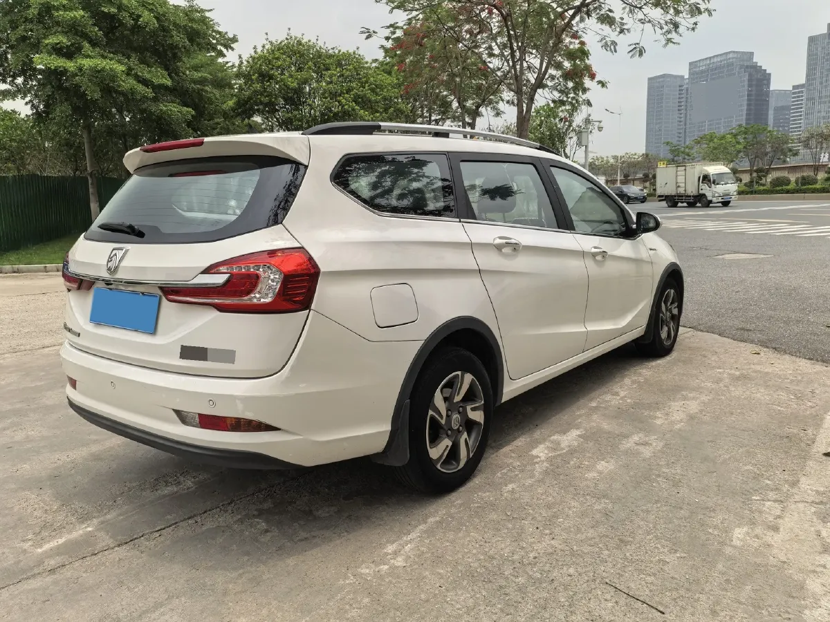2018 BaoJun 360 1.5L 112HP L4 6MT,autocango,china used car exporter,china ev exporter,chinese used car exporter,chinese used ev exporter
