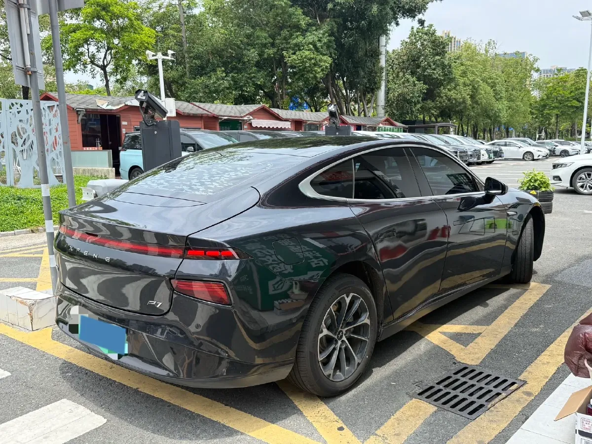 2020 Xpeng P7 BEV 70.8KWH,autocango,china used car exporter,china ev exporter,chinese used car exporter,chinese used ev exporter